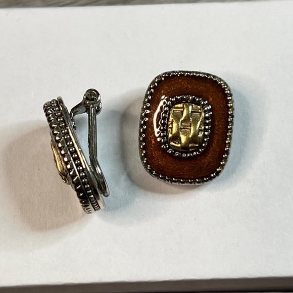 Vintage Clip on Earrings Amber Gold and Sliver Tone Signed - Picture 5 of 5